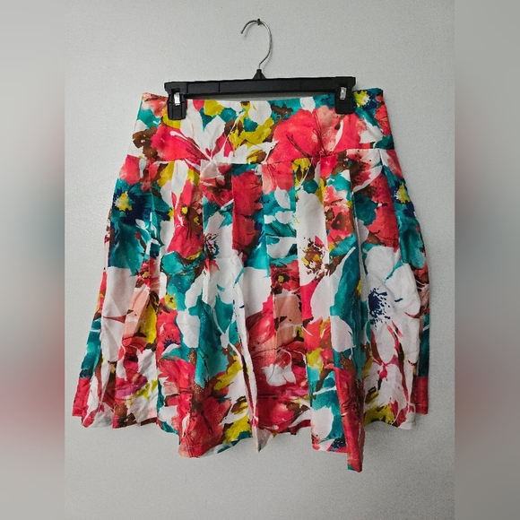 Victor Alfaro 100% Silk Skirt Size 8 Lined Side Zip Bright Floral Print - Picture 1 of 8